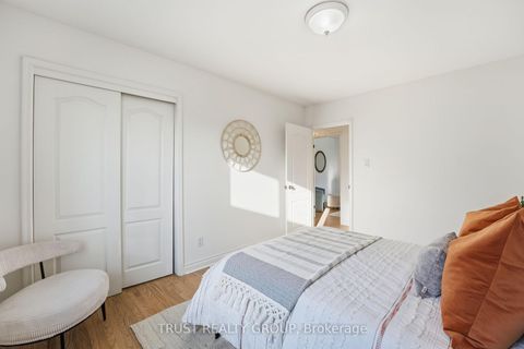 Photo 24 at 9 Del Ria Drive, Maple Leaf, Toronto