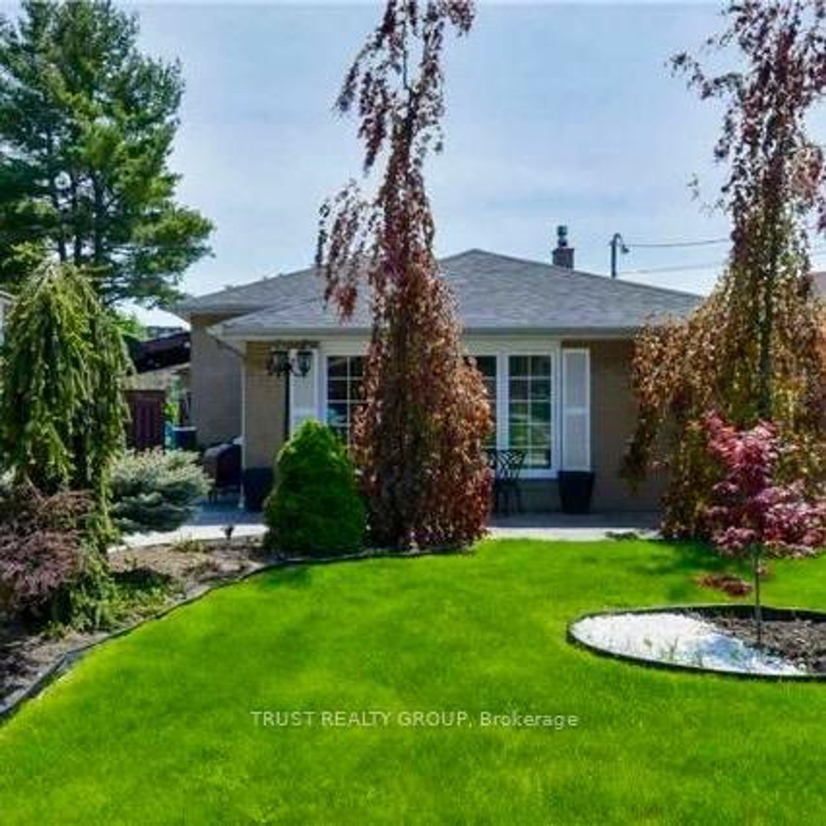 9 Del Ria Drive, Maple Leaf, Toronto photo 0