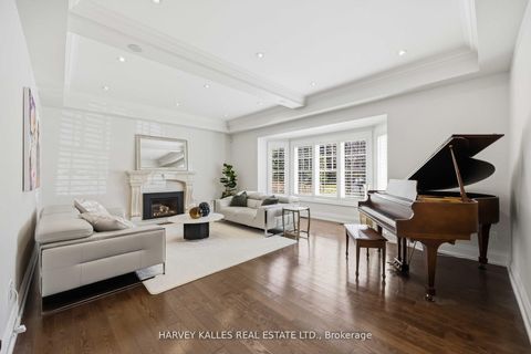 Photo 7 at 27 Ashley Park Road, Humber Valley, Toronto