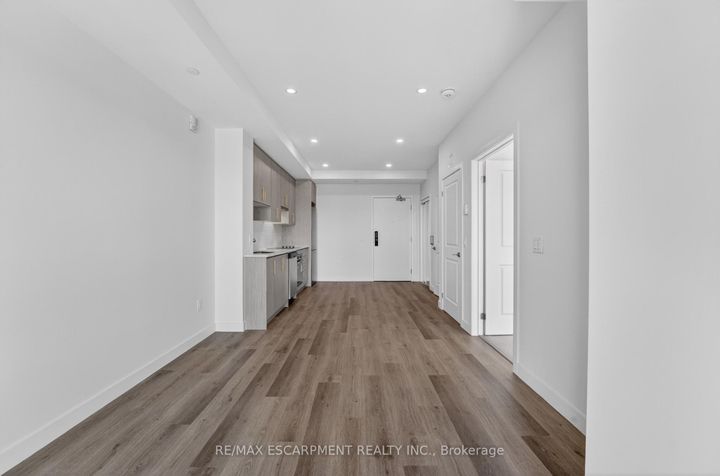 Photo 12 at 321 - 461 Green Road, Lakeshore, Hamilton