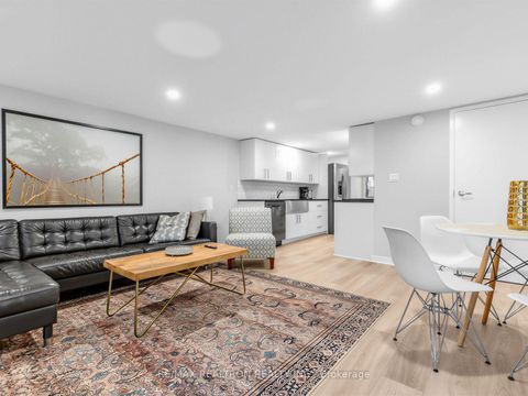 Photo 3 at 115 Clapperton Street, Wellington, Barrie