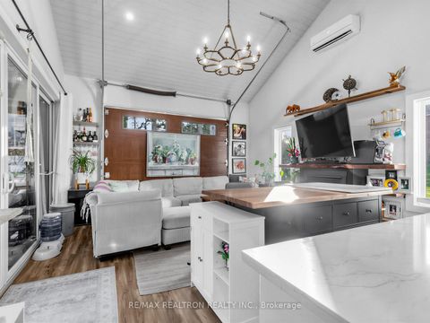 Photo 22 at 115 Clapperton Street, Wellington, Barrie