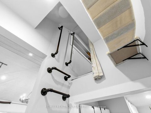 Photo 23 at 115 Clapperton Street, Wellington, Barrie