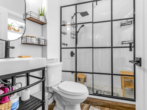 Photo 25 at 115 Clapperton Street, Wellington, Barrie