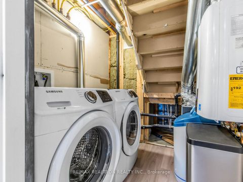 Photo 28 at 115 Clapperton Street, Wellington, Barrie