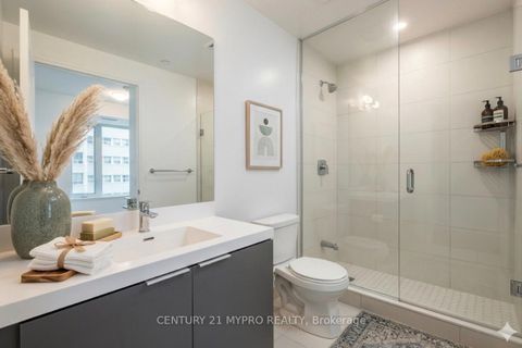 Photo 6 at 703 - 25 Holly Street, Mount Pleasant West, Toronto