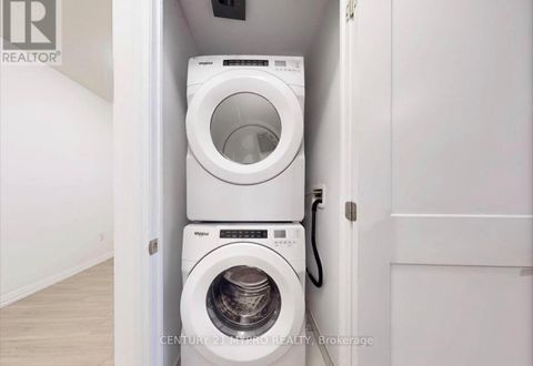 Photo 16 at 703 - 25 Holly Street, Mount Pleasant West, Toronto