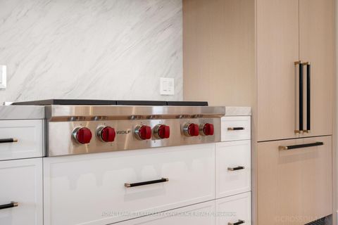 Photo 10 at 68 Cranbrooke Avenue, Lawrence Park North, Toronto