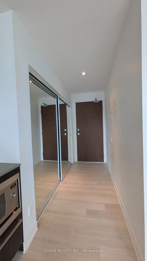 Photo 4 at 302 - 90 Queens Wharf Road, Waterfront Communities C1, Toronto