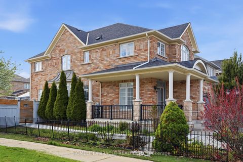 Photo 2 at 243 Venice Gate Drive, Vellore Village, Vaughan