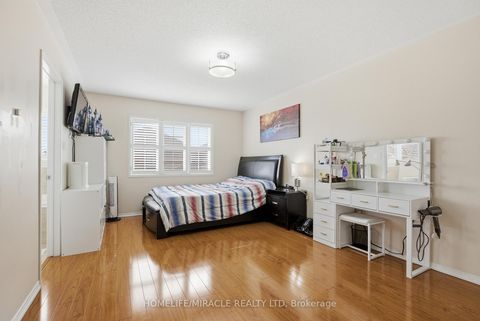 Photo 21 at 243 Venice Gate Drive, Vellore Village, Vaughan