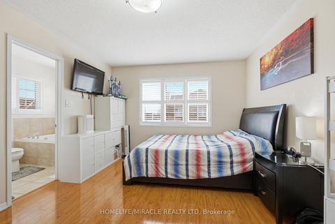 Photo 22 at 243 Venice Gate Drive, Vellore Village, Vaughan