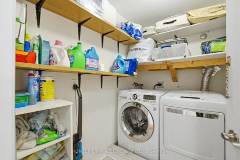 Photo 32 at 243 Venice Gate Drive, Vellore Village, Vaughan