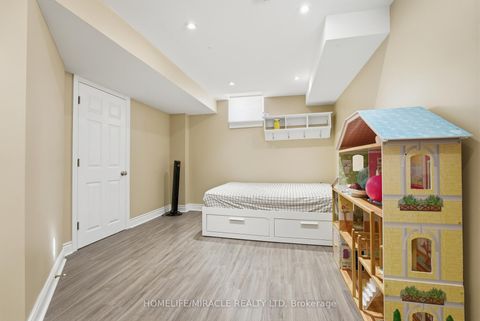 Photo 37 at 243 Venice Gate Drive, Vellore Village, Vaughan