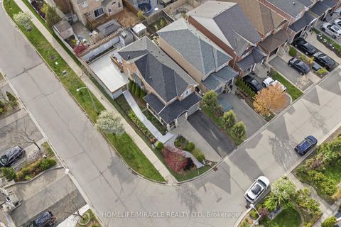 Photo 44 at 243 Venice Gate Drive, Vellore Village, Vaughan