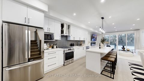 Photo 10 at 6 Park Street, Cliffside, Toronto