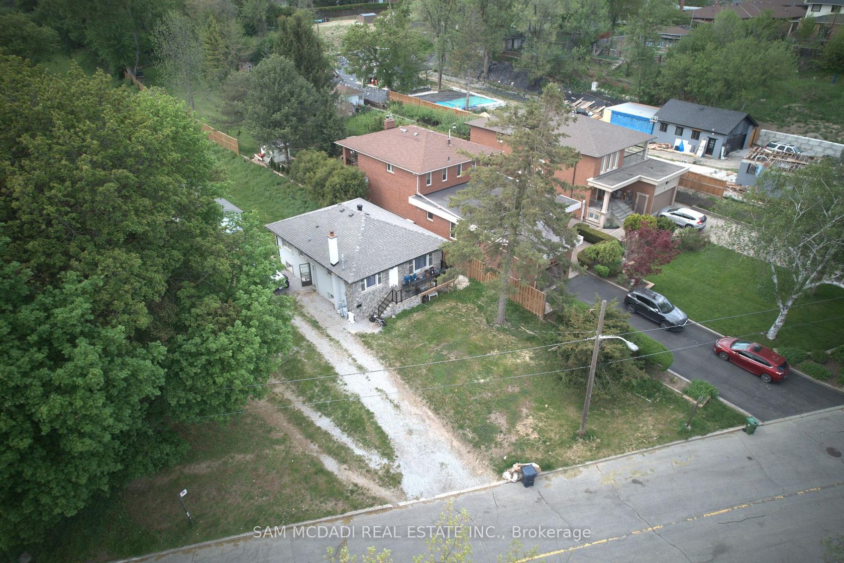 148 Rowntree Mill Road S, Humber Summit, Toronto photo 2