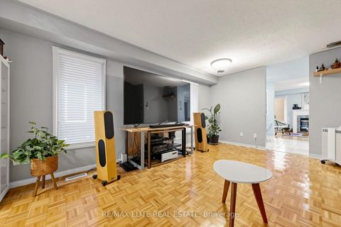 Photo 4 at 54 National Pine Drive, Vellore Village, Vaughan