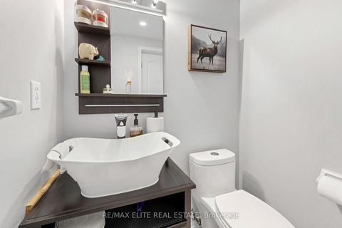 Photo 19 at 54 National Pine Drive, Vellore Village, Vaughan