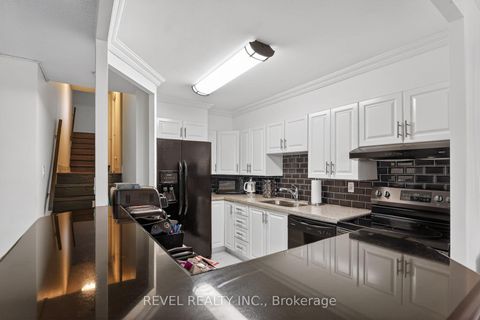 Photo 4 at 403 - 11 Wincott Drive, The Westway, Toronto