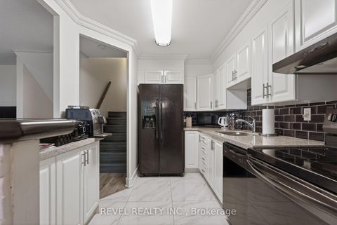 Photo 5 at 403 - 11 Wincott Drive, The Westway, Toronto