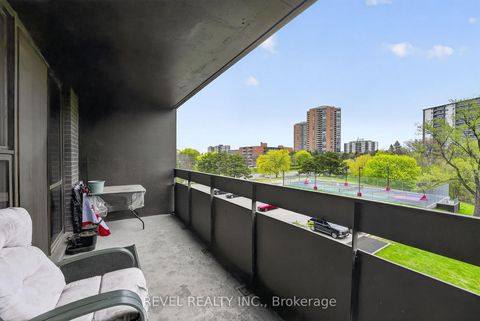 Photo 10 at 403 - 11 Wincott Drive, The Westway, Toronto
