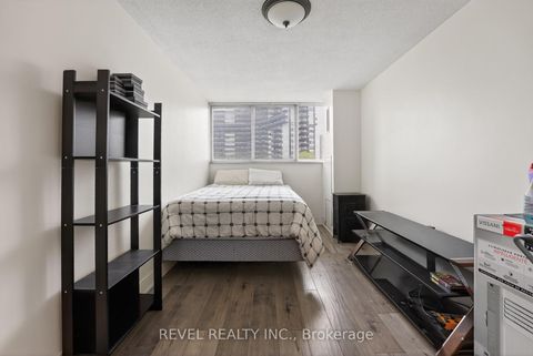 Photo 14 at 403 - 11 Wincott Drive, The Westway, Toronto