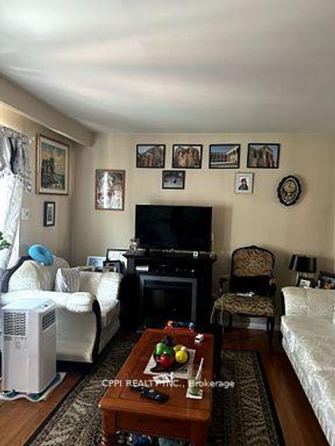 Photo 3 at 110 - 69 Godstone Road, Don Valley Village, Toronto