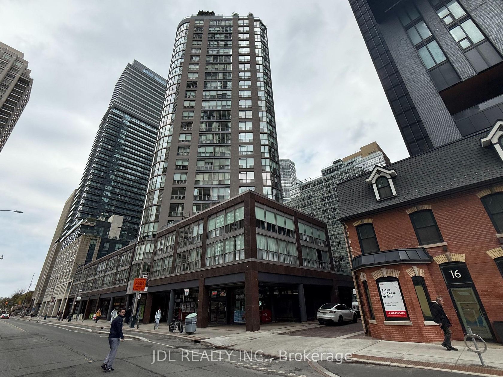2002 - 24 Wellesley Street W, Bay Street Corridor, Toronto 