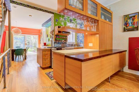 Photo 5 at 170 Howland Avenue, Annex, Toronto