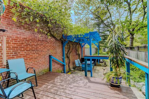 Photo 7 at 170 Howland Avenue, Annex, Toronto