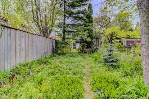 Photo 24 at 170 Howland Avenue, Annex, Toronto