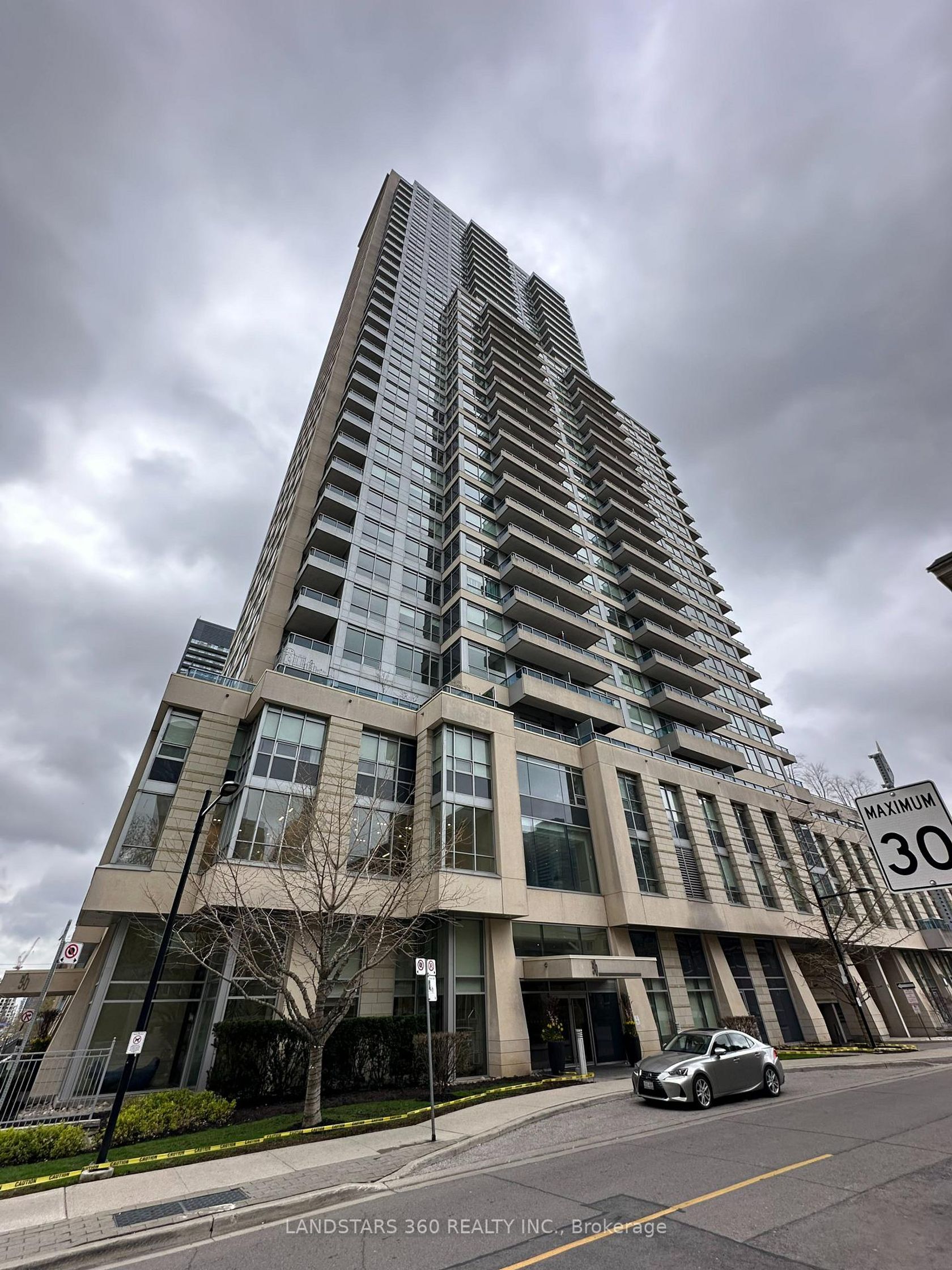 1702 - 500 Sherbourne Street, North St. James Town, Toronto photo 6