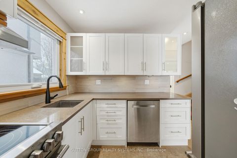Photo 9 at 10 Willowhurst Crescent, Maryvale, Toronto