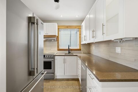 Photo 10 at 10 Willowhurst Crescent, Maryvale, Toronto