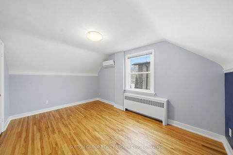 Photo 17 at 10 Willowhurst Crescent, Maryvale, Toronto