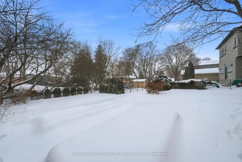 Photo 30 at 10 Willowhurst Crescent, Maryvale, Toronto