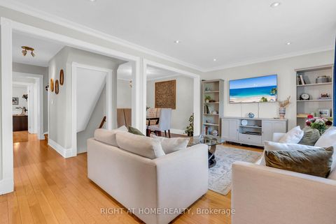 Photo 12 at 15 Alvinston Road, Birchmount, Toronto