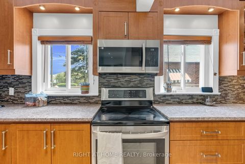 Photo 21 at 15 Alvinston Road, Birchmount, Toronto