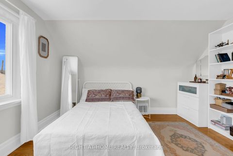 Photo 31 at 15 Alvinston Road, Birchmount, Toronto