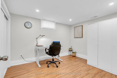 Photo 39 at 15 Alvinston Road, Birchmount, Toronto