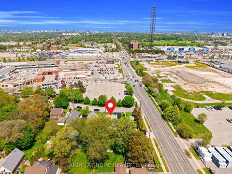 Photo 49 at 15 Alvinston Road, Birchmount, Toronto