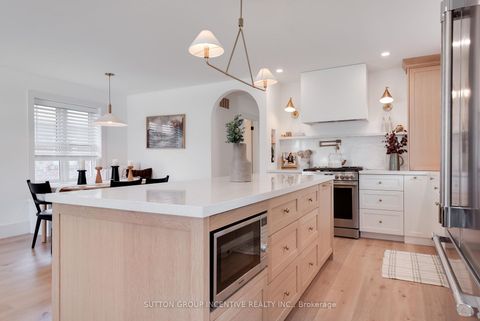 Photo 2 at 16 Robindale Avenue, Alderwood, Toronto