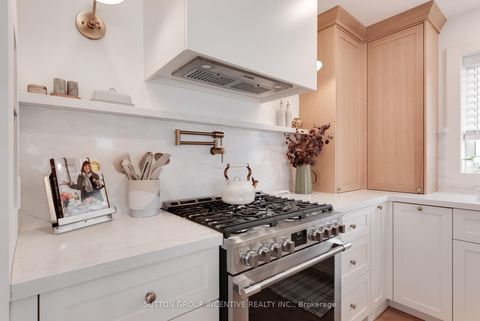 Photo 4 at 16 Robindale Avenue, Alderwood, Toronto