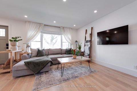Photo 14 at 16 Robindale Avenue, Alderwood, Toronto