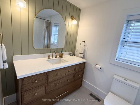 Photo 18 at 16 Robindale Avenue, Alderwood, Toronto