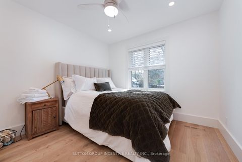 Photo 21 at 16 Robindale Avenue, Alderwood, Toronto
