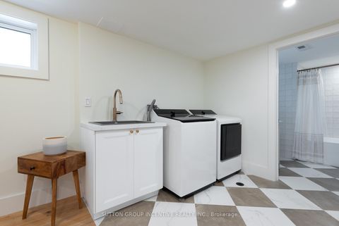 Photo 25 at 16 Robindale Avenue, Alderwood, Toronto