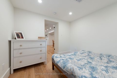 Photo 33 at 16 Robindale Avenue, Alderwood, Toronto