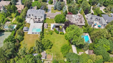 Photo 5 at 9 Westmount Park Road, Humber Heights, Toronto